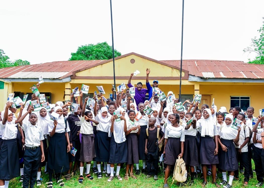 Osun West Youth Parliament Embarks on Secondary School Tour, Donates Over 300 Notebooks to Students